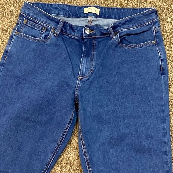 BLUE MOUNTAIN Classic Blue Women's Jeans Plus Size 16 - Picture 5 of 8